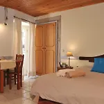 Δωμάτια σε οικογενειακή κατοικία 16 *