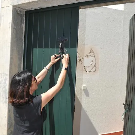 16 Δωμάτια σε οικογενειακή κατοικία *