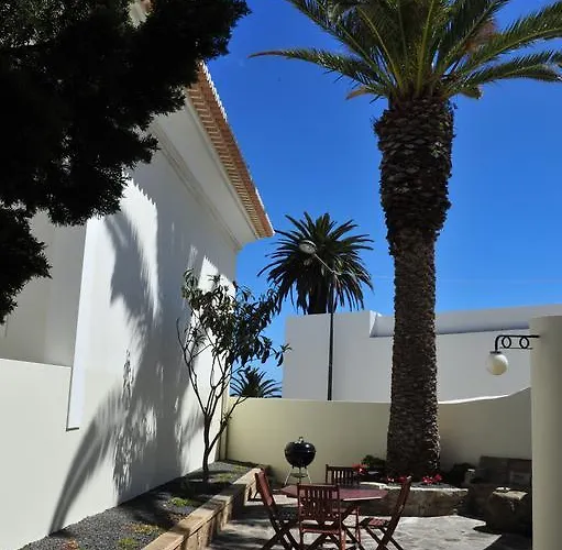 Alloggio in famiglia 16 *